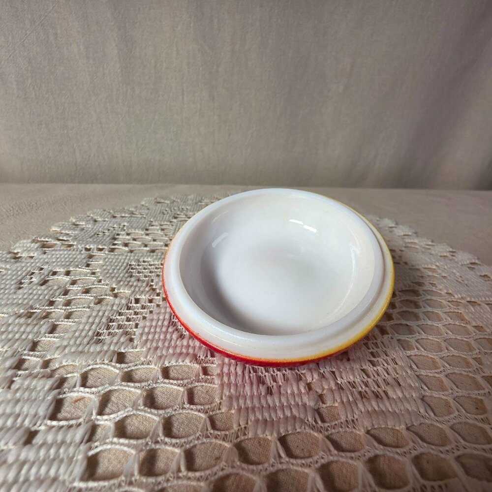 Hazel Atlas Milk Glass Apple Jam Jar 4" Red & Yellow Vintage Kitchen Decor - Picture 9 of 9